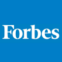 Logo magazynu Forbes. Na niebieskim tle napis Forbes.